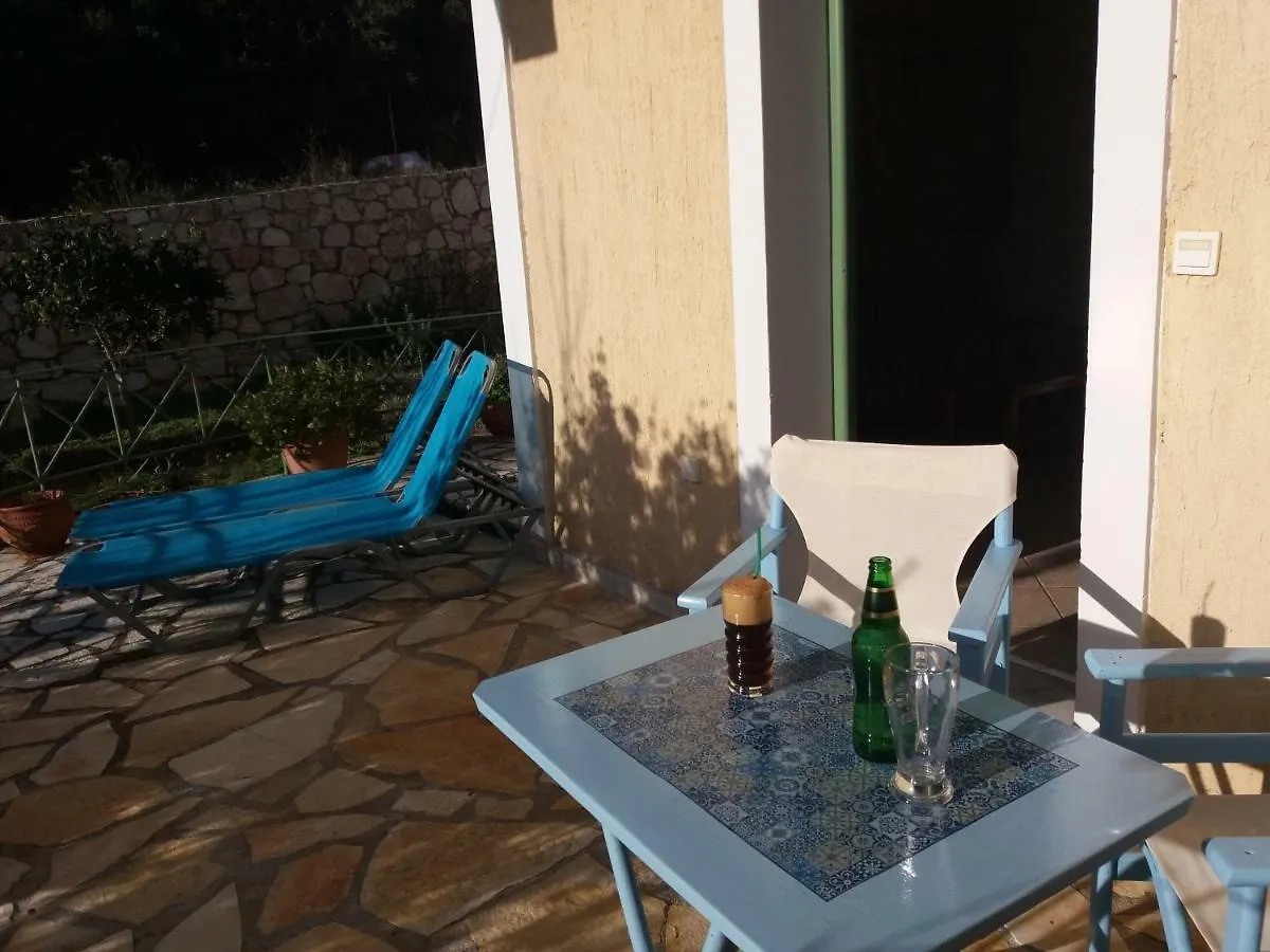 Vasilikiádhes Vegera Apartment M יוון